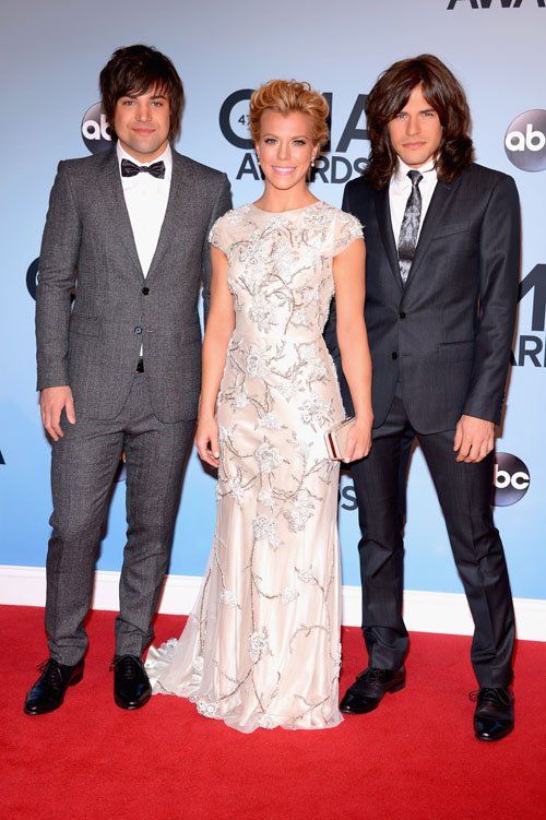 2013 CMA Awards photo band-perry-110613-_2.jpg