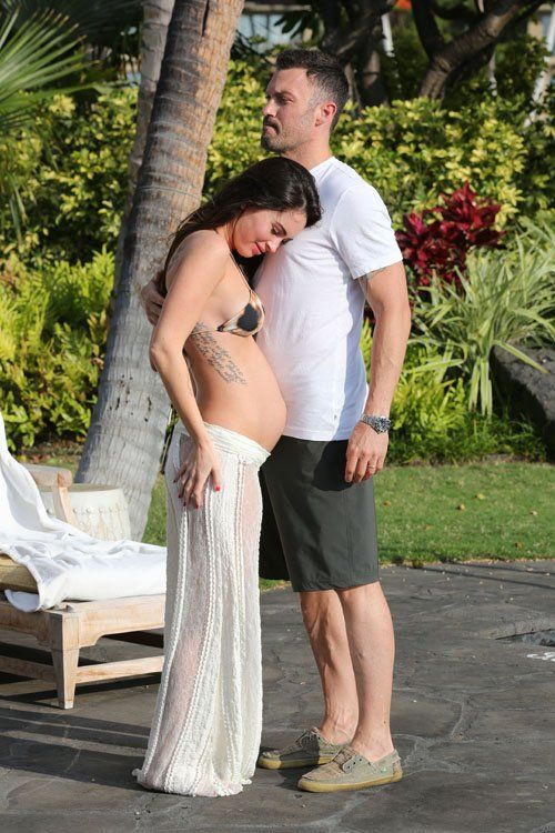 Hawaiian vacation - June 24, 2012, Megan Fox, Brian Austin Green