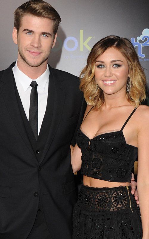 The Hunger Games - LA Premiere - March 12, 2012, Miley Cyrus, Liam Hemsworth