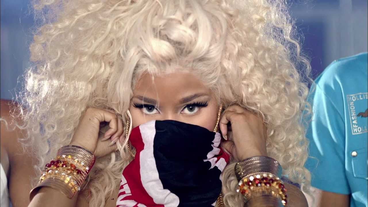 Pound the Alarm (Video), Nicki Minaj