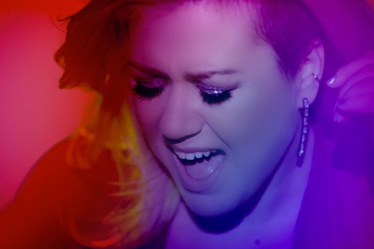 Kelly Clarkson : The Heartbeat Song (Video) photo Kelly-Clarkson1.jpg