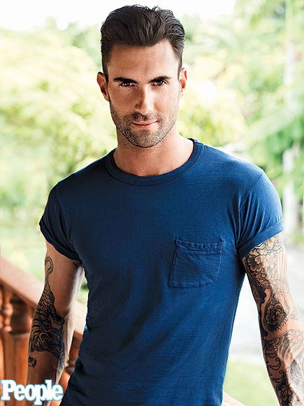 Adam Levine : People's Sexiest Man Alive 2013 photo adam-levine-435.jpg