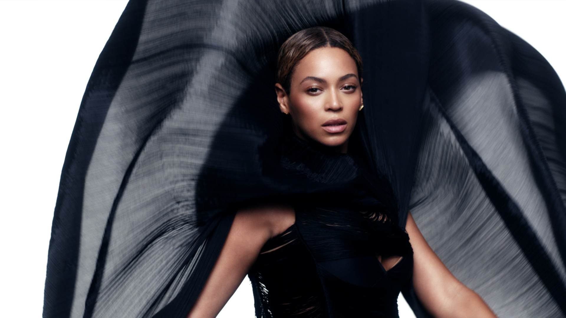 Beyonce photo beyonce-see-music-album-leak.jpg