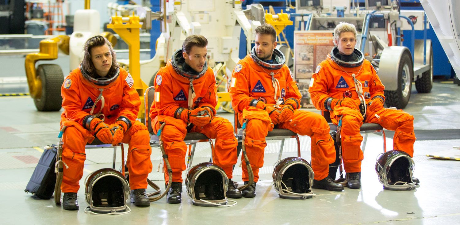 One Direction photo one-direction-drag-me-down-music-video-behind-the-scenes-social.jpg