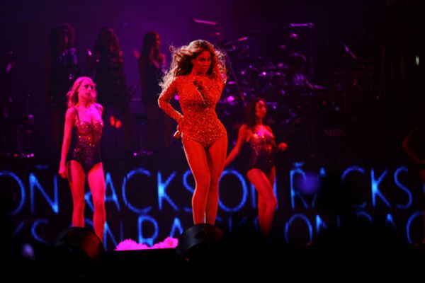 Beyonce : BET Experience 2013 photo tumblr_mp5j31XLGg1rqgjz2o1_1280_zpsf7b6b2c2.jpg